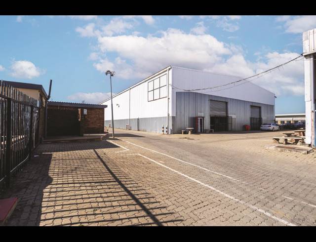 36,000M² WAREHOUSE TO LET IN JUPITER